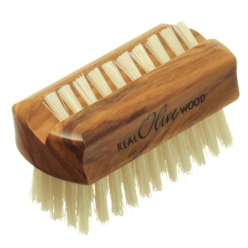 Hard scrubbing brush in wood 